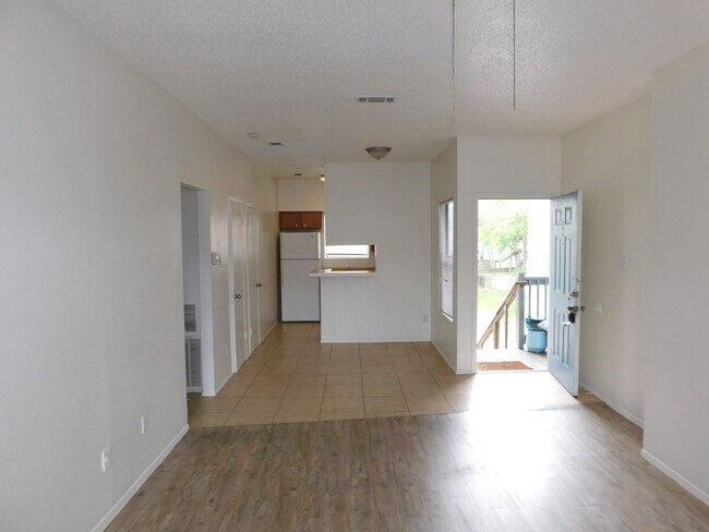 2509 W Slaughter Ln Unit 2509-DSLAUGH
