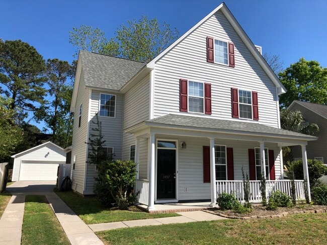 Photo - 1497 Swamp Fox Ln House