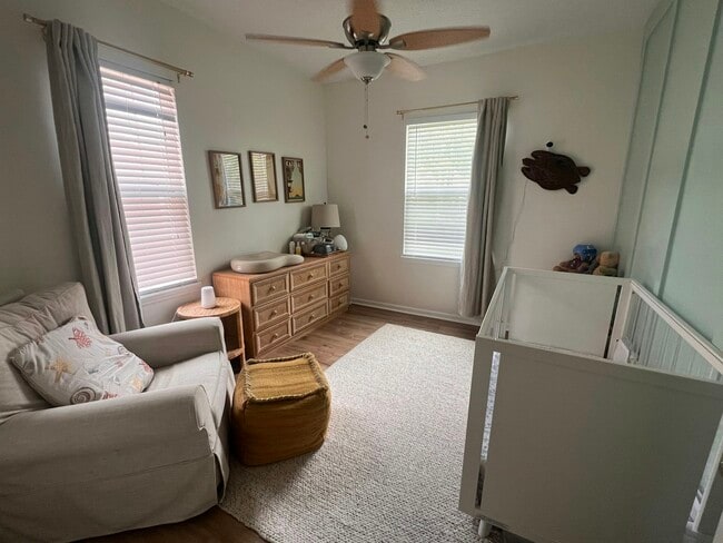 Photo - 4661 Astral St