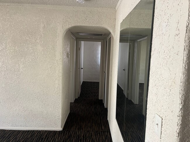 Photo - Affordable 2 Bedroom Condo in Central Las ...