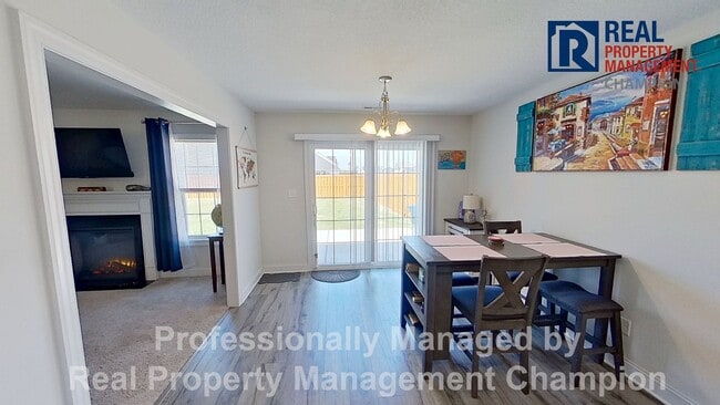 Photo - 4 BD/2 BA Single Story Home on Large Corner Lot w/Fenced Back Yard