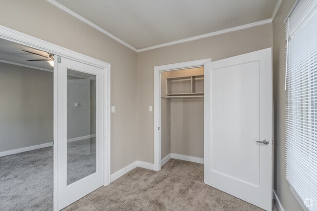 1BR, 1BA - 550SF - Bedroom