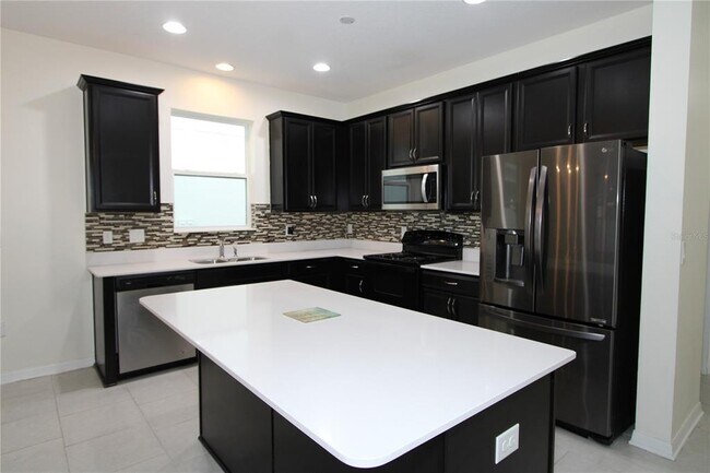 Photo - 2380 Sanderling St