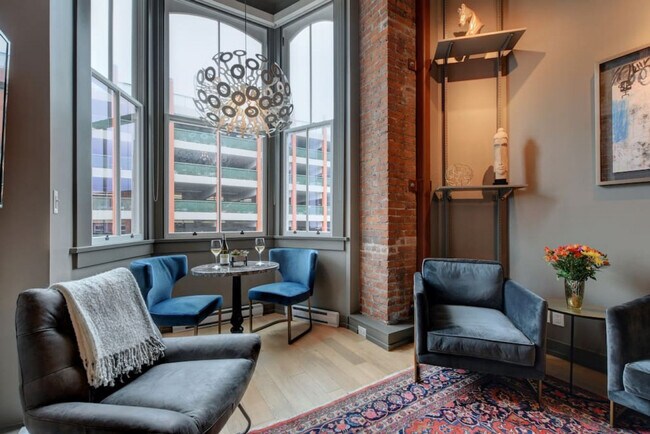 Photo - 562 Yates St Unit ID1051949P