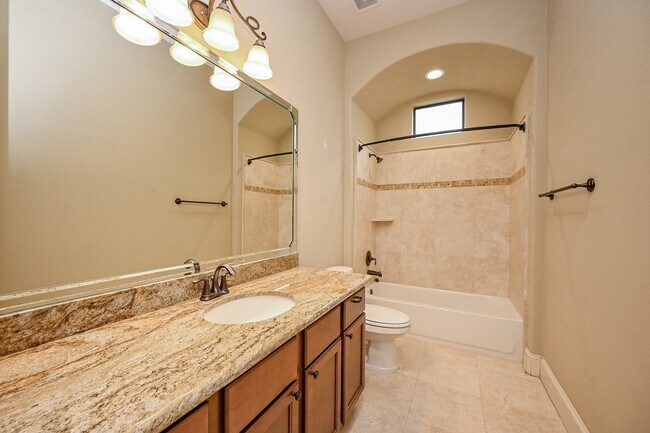 Photo - 5204 Feagan St