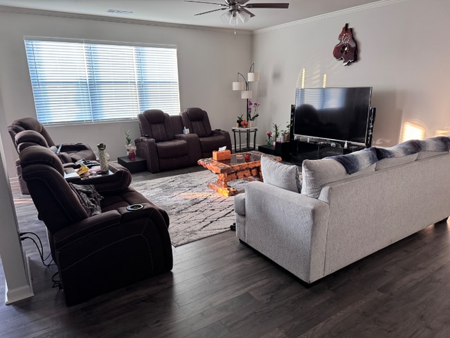 Photo - 1919 Aquinas Ct Unidad Main House