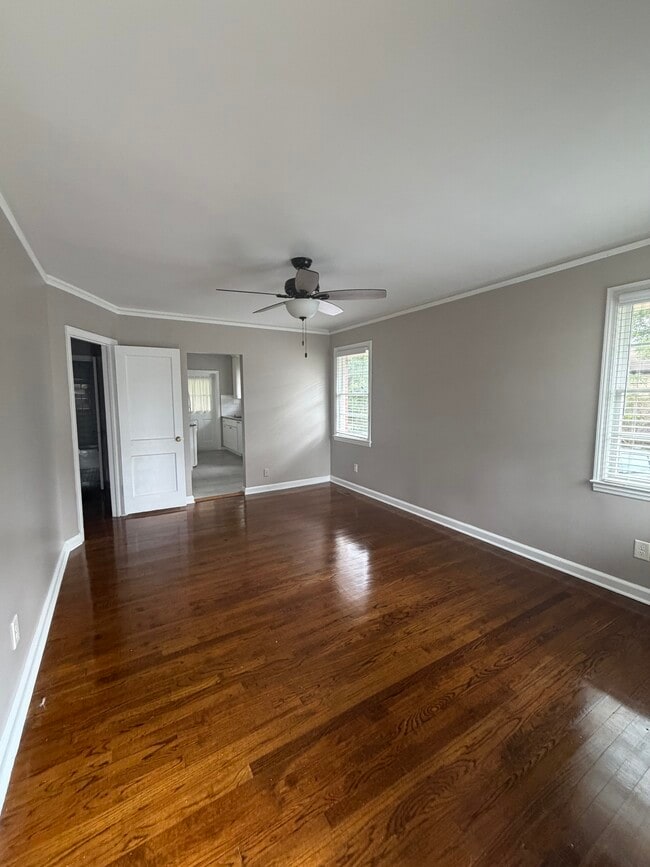 Photo - The Avenue Apartments