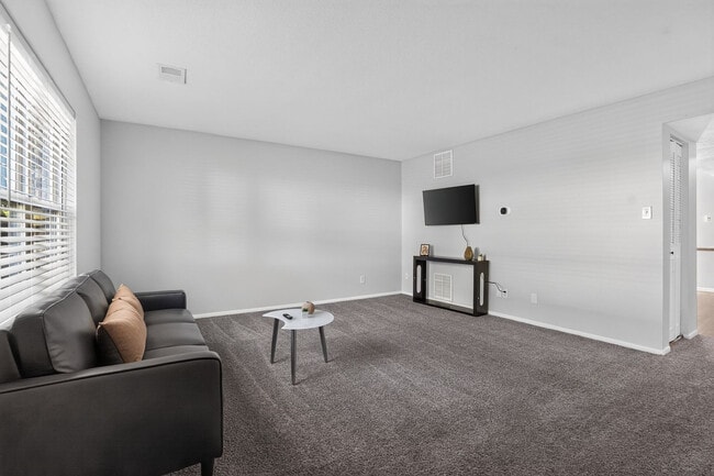 Photo - 2931 Carnaby St Unit SI ID1612626P