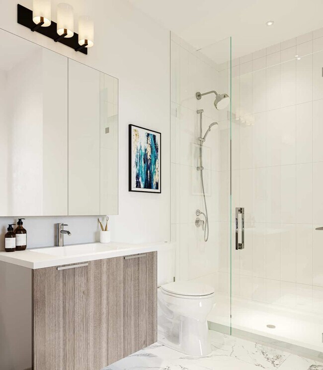 Photo - 10333-10133 133 St