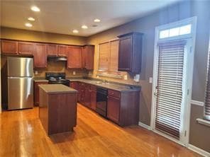 Photo - 945 Pierce Brennen Dr NE