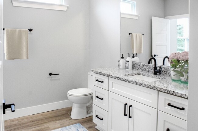 Photo - Pine Village Apartments