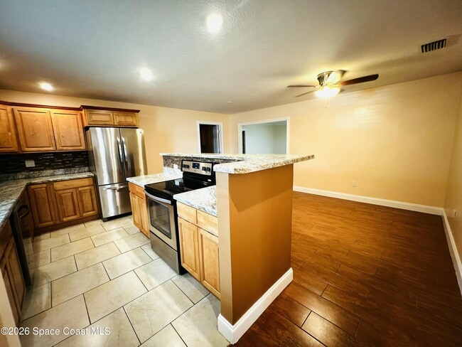 Photo - 1298 Vandalia Ave SE