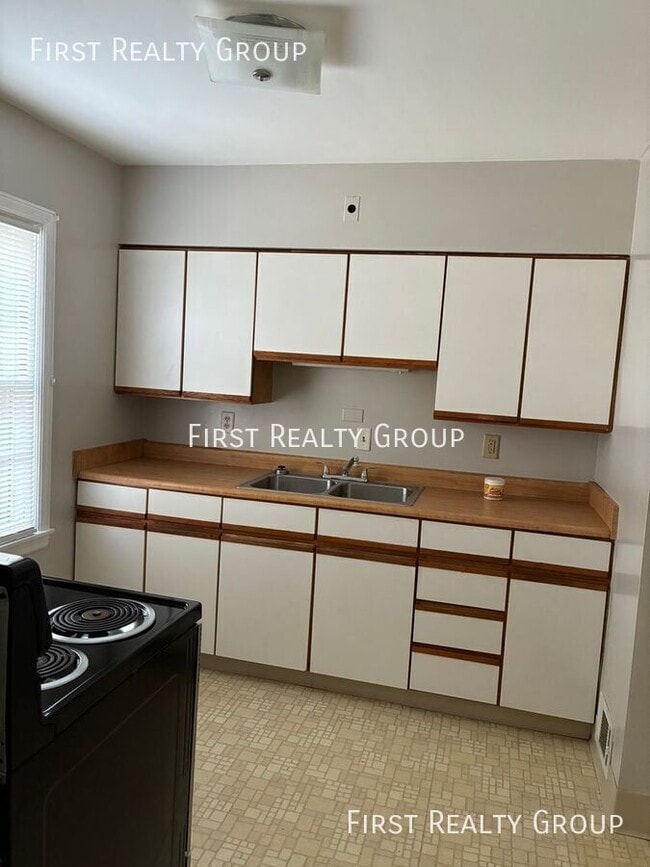 Photo - 2901 Grand Ave Unit Apt. 2