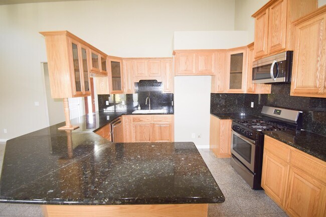 Photo - 2485 Meridian Dr