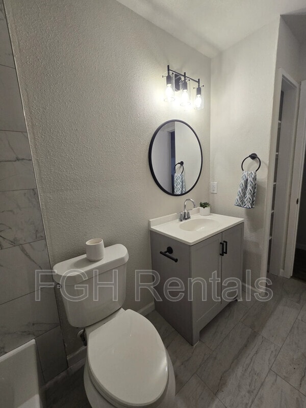 Photo - 12107 El Sendero St