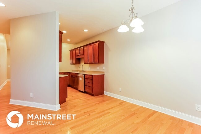 Photo - 7358 English Park Way