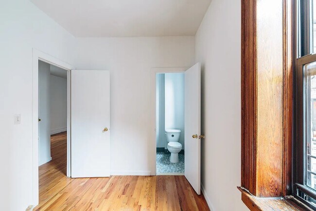 Photo - 2 Bank St Unit 12A