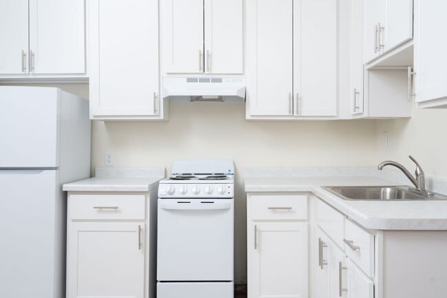 Photo - Belmont Apartments