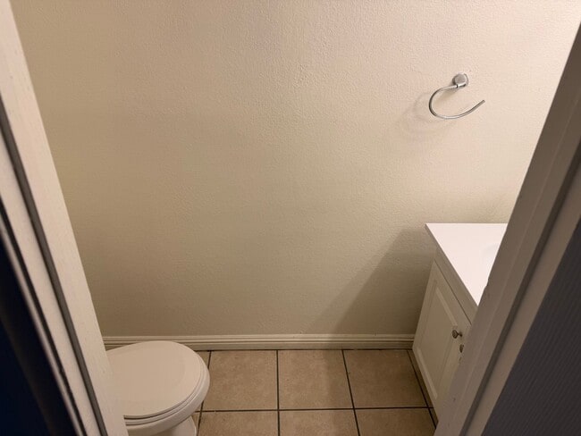 Photo - 3 Bedroom 1.5 Bathroom Townhouse