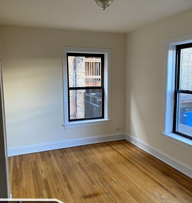 Photo - 2706 N Spaulding Ave Unit 1GG