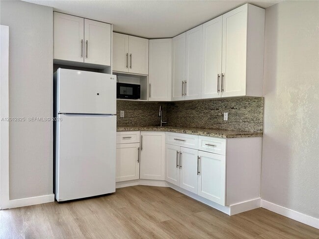 Photo - 11960 SW 35th Terrace Unit 1