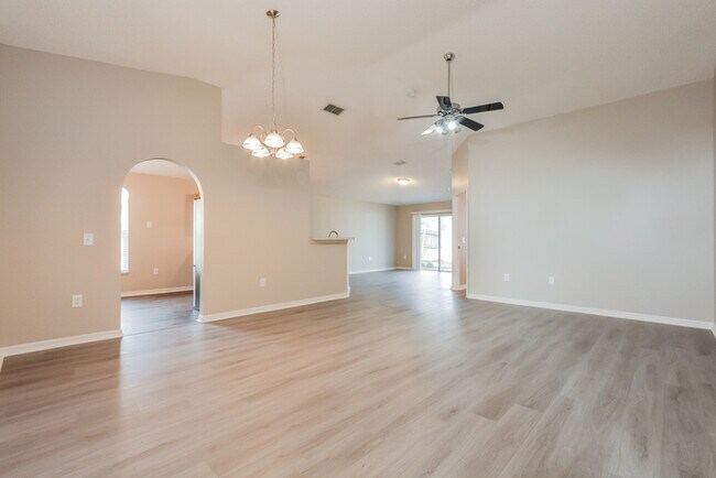 Photo - 1169 Amanda Kay Cir