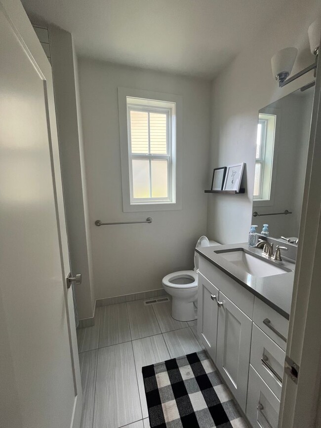 Photo - Furnished 2-bedroom 2 bath