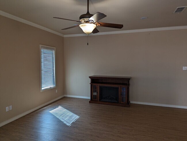 Photo - Upscale 2 Story Rental in Cooper School Di...