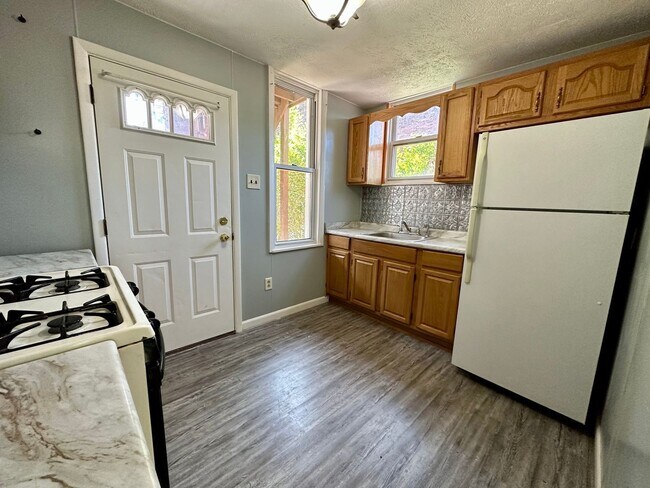 Photo - 817 N Sheridan Ave Unit 1