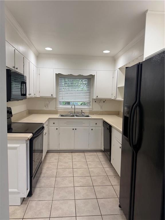 2404 Elmwood Cir SE
