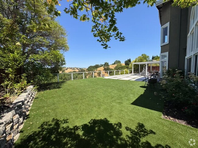 Building Photo - 1274 Sunrise Ridge Dr Rental
