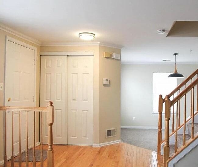 Photo - 16420 Ellipse Ter