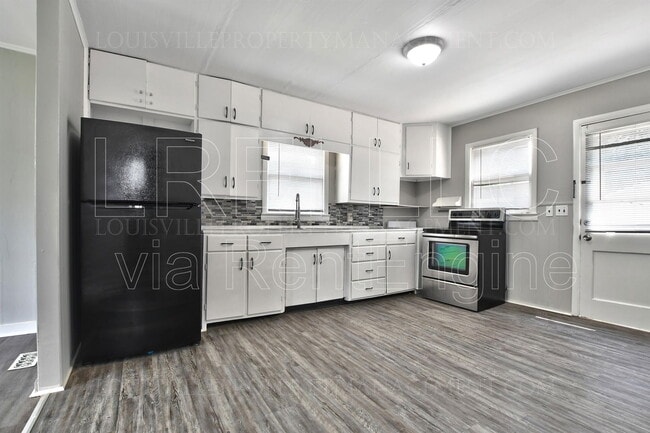 Photo - 1733 McDonald Ln