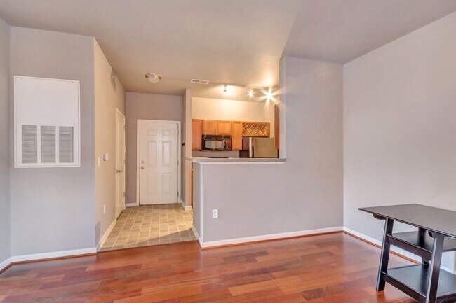 Photo - 745 Walker Square