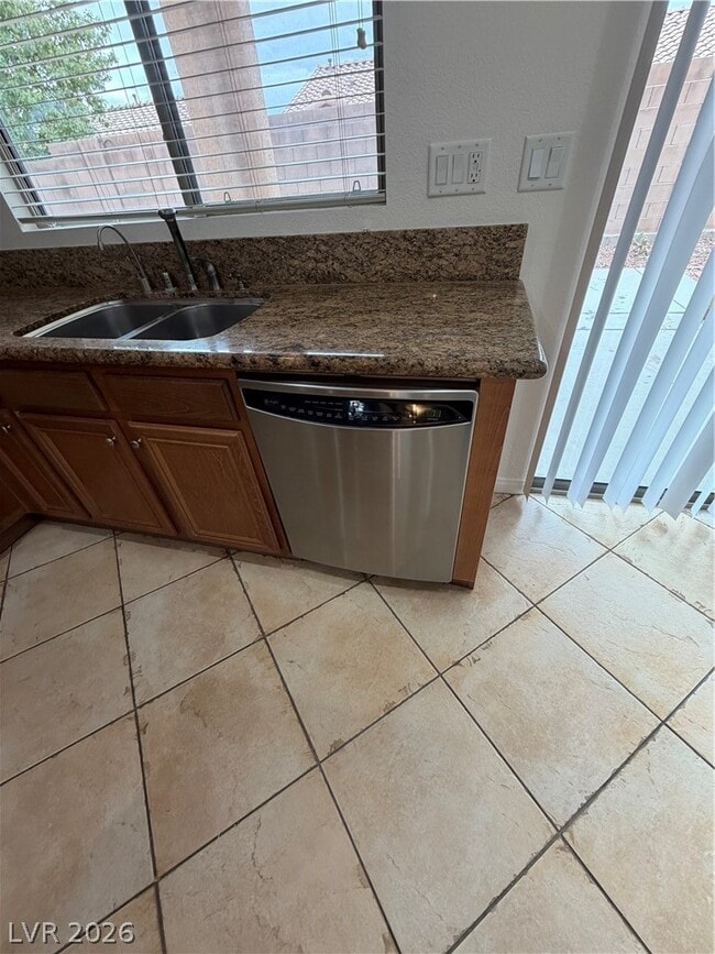 Building Photo - 9433 Highview Rock Ct