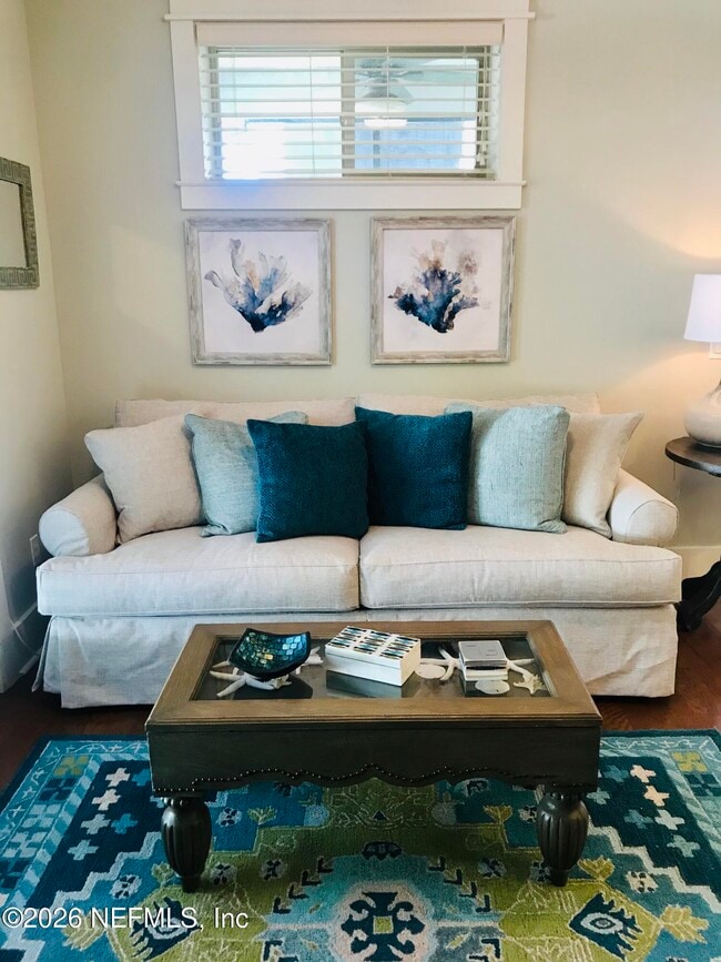 Photo - 359 Ahern St