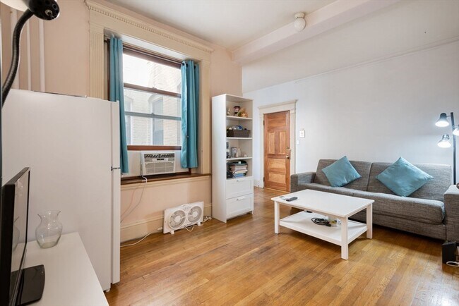 Building Photo - 8 Garrison St Unit 608 Rental