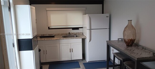 Photo - 6761 Branch St