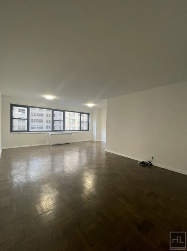 Photo - EAST 56 STREET Unidad 9H