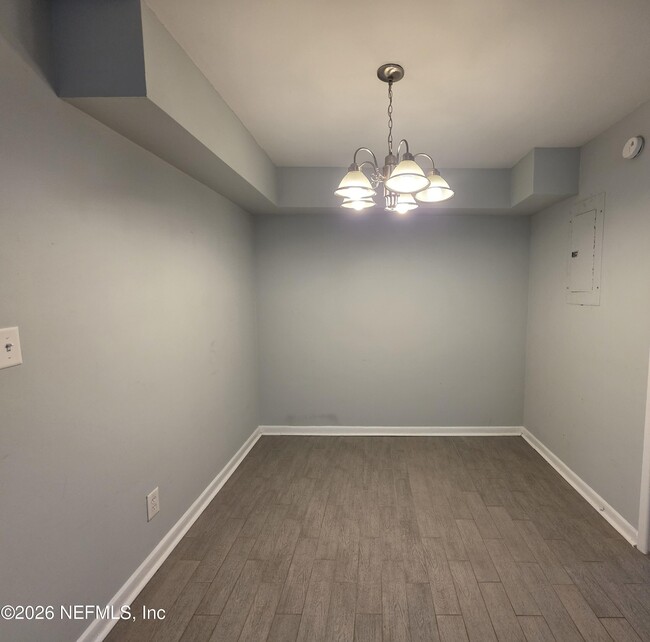 Photo - 1265 Donald St