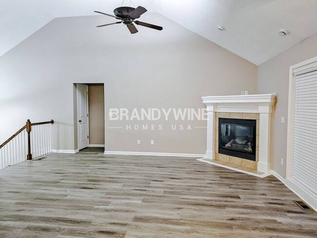 Photo - 803 SW Hilltop Ct