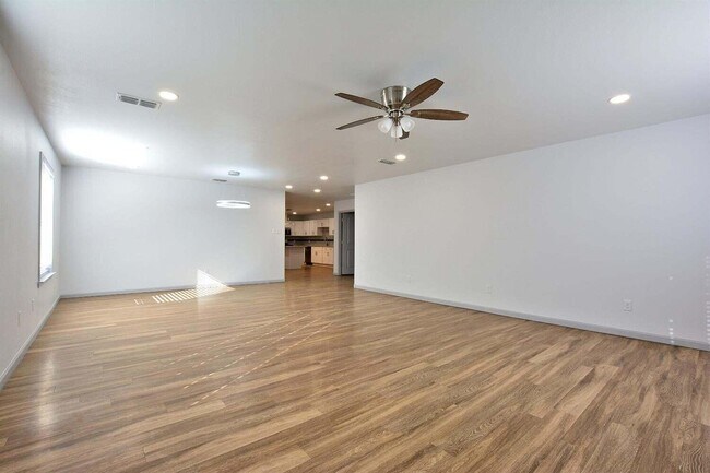 Photo - 1211 N Essex Ave
