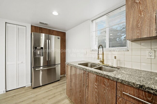 Photo - 651 NW 82nd Ave