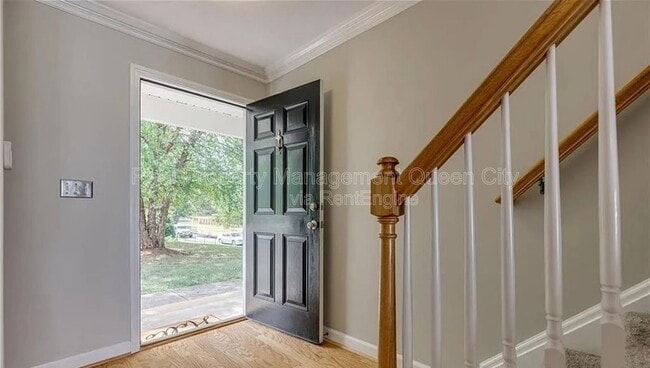 Photo - 1224 Green Oaks Ln