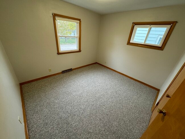 Photo - 638 Englewood Ave