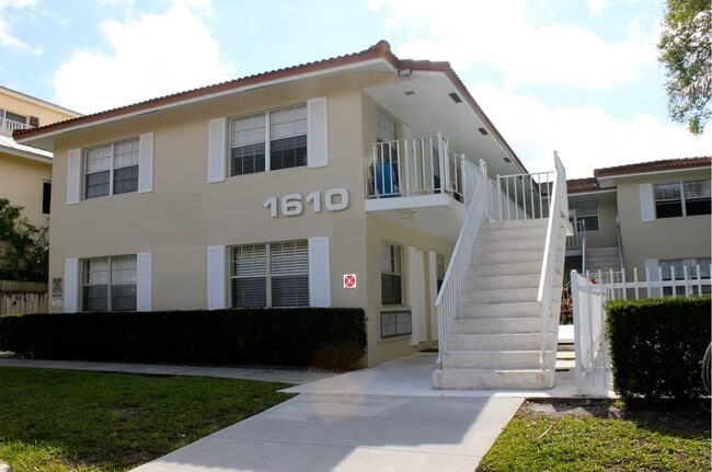 Photo - 610 NE 1st Ave Ft. Lauderdale, FL 33304