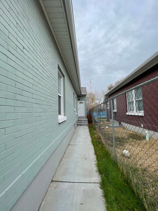 Photo - 2227 Quincy Ave
