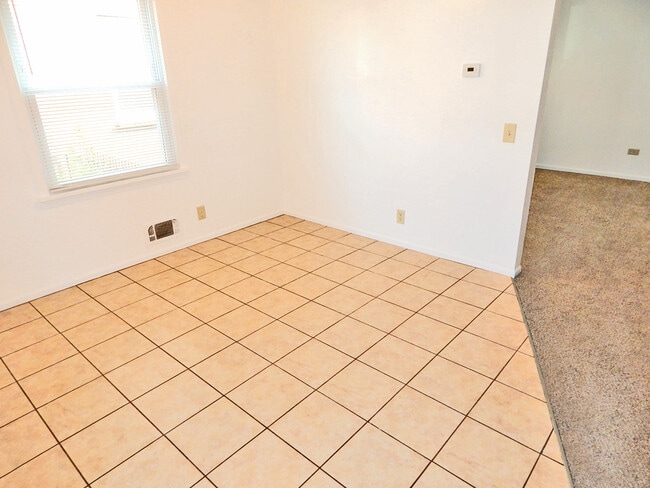 Dining Area - 95 Pine St