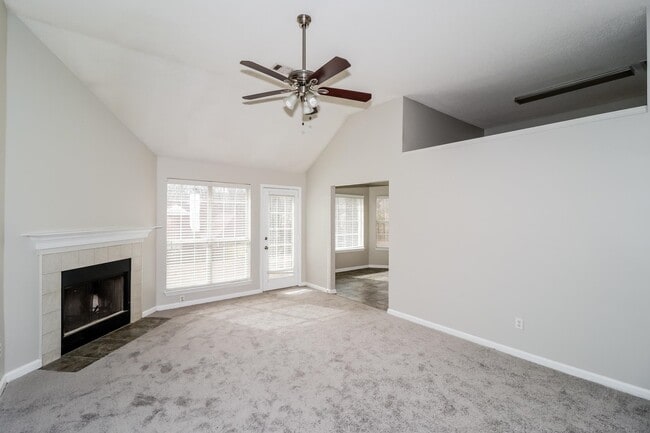 Photo - 5591 Autumn Valley Dr
