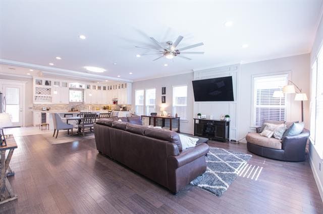 Photo - 902 S Marlborough Ave